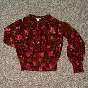 Excellent condition. Slightly sheer